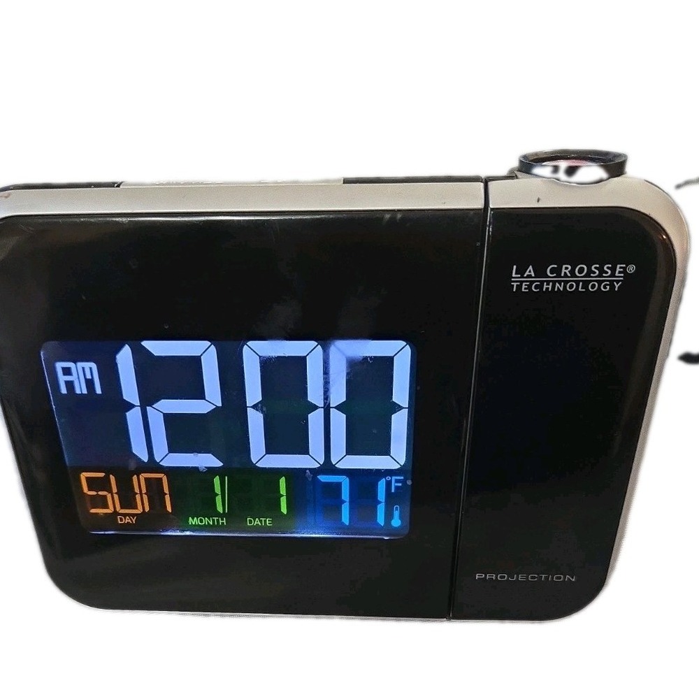 La Crosse Technology W85923v3 Color Projection Alarm Clock Indoor Temperature